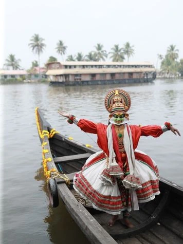 Espectáculo de danza Kathakali