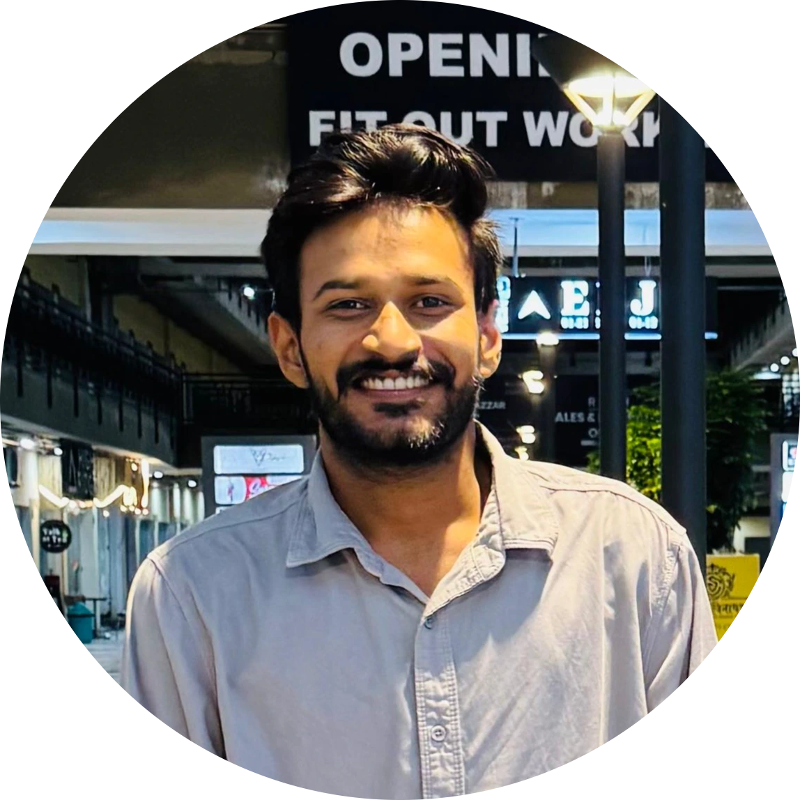 Mukul Kumawat, reservas hoteleras