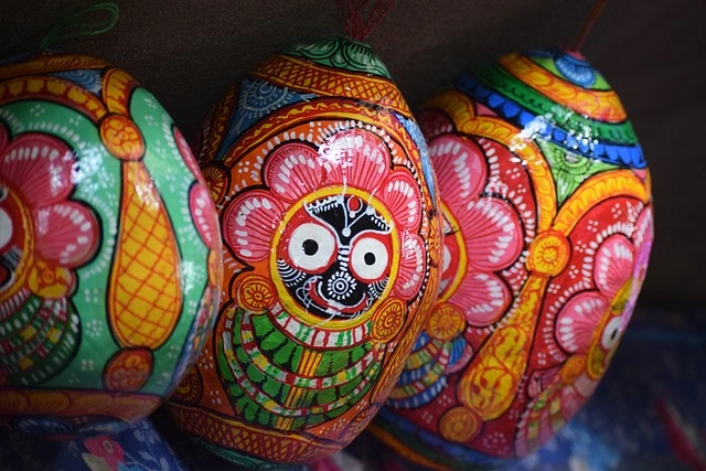 Artesanía tribal y pattachitra en Odisha — receptivo con asistencia en español